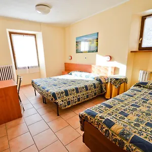 https://hotel-miramonti-claviere.fr-provencehotel.com